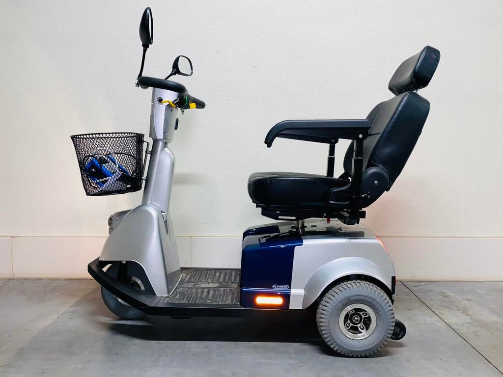Hanicare Calypos 3wiel Wendbare Scootmobiel ( NIEUWE STAAT ), Ophalen of Verzenden, Inklapbaar, Zo goed als nieuw, Elektrische rolstoel
