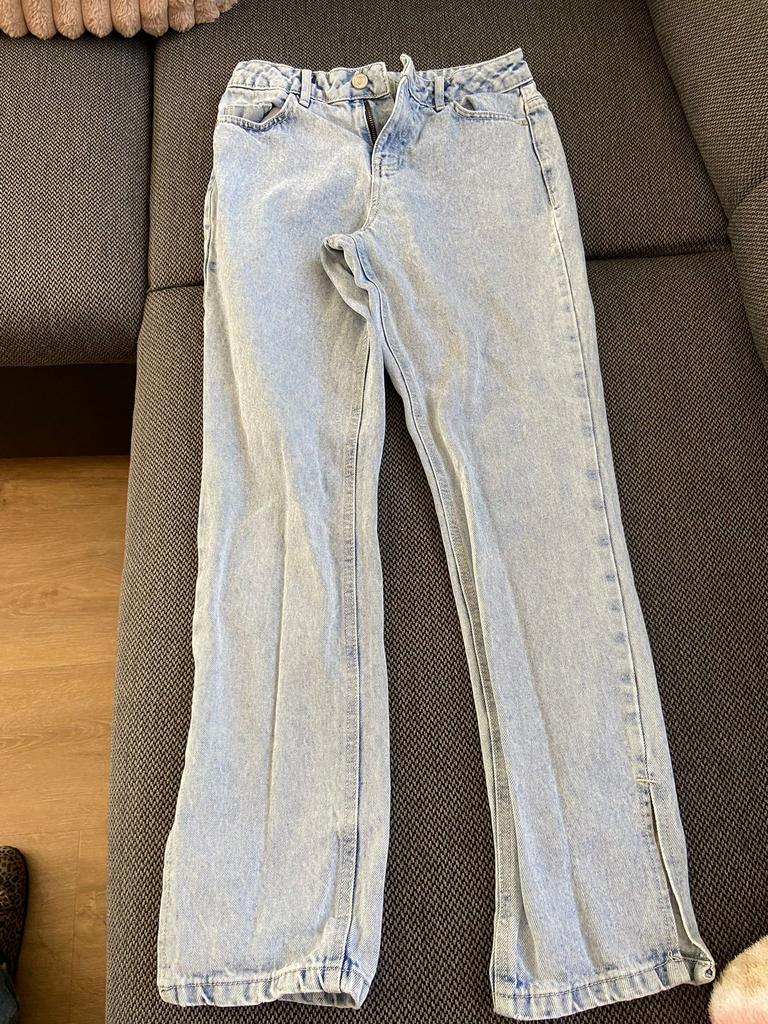 Blauwe jeans broek, Ophalen of Verzenden, Gedragen, Blauw, W30 - W32 (confectie 38/40)