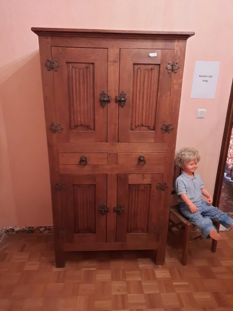 1 armoire gothique, Enlèvement