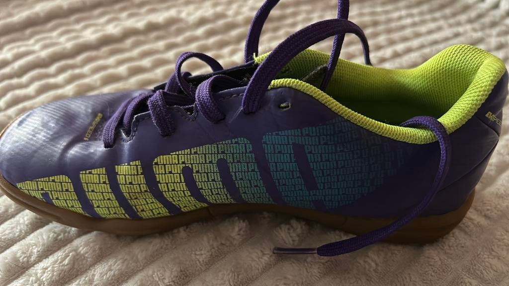 Voor jongens sportschoenen (zie foto’s), Ophalen of Verzenden, Zo goed als nieuw, Schoenen