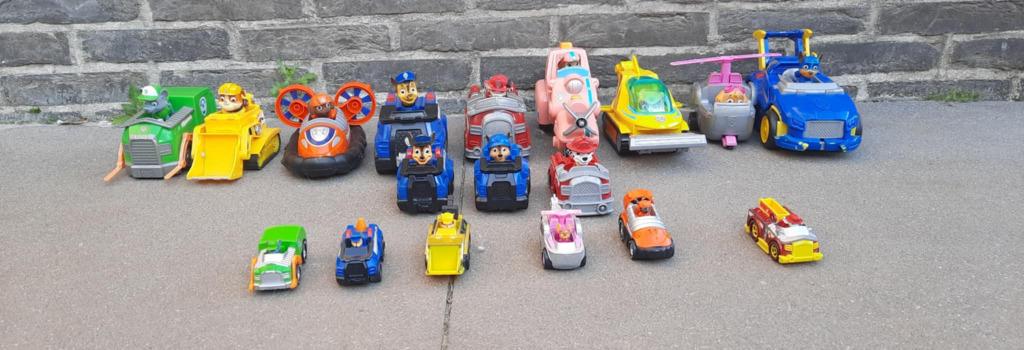 Lot Paw Patrol auto's + figuren, Ophalen, Gebruikt