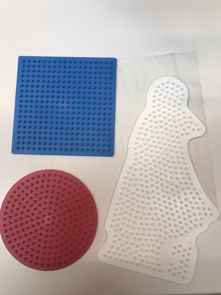 Hama strijkparels 3 platen (rond, vierkant en Anna Frozen), Kinderen en Baby's, Speelgoed | Educatief en Creatief, Ophalen, Knutselen