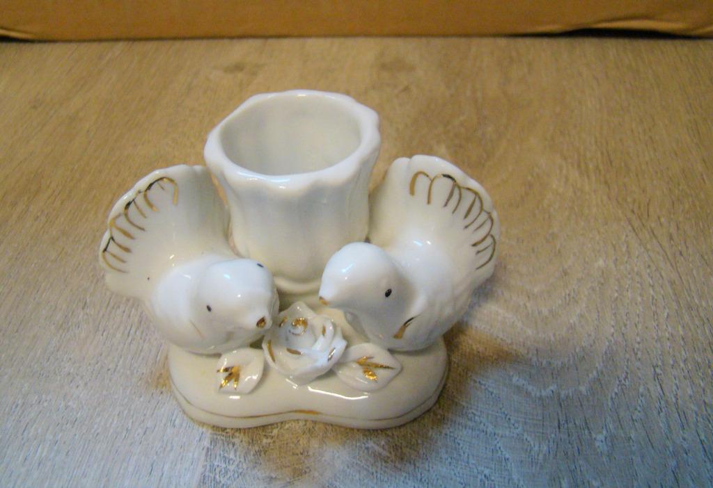 tortelduifjes kaarsenhouder / kandelaar = porselein 8cm x5cm, Overige materialen, Wit, Ophalen of Verzenden, Zo goed als nieuw