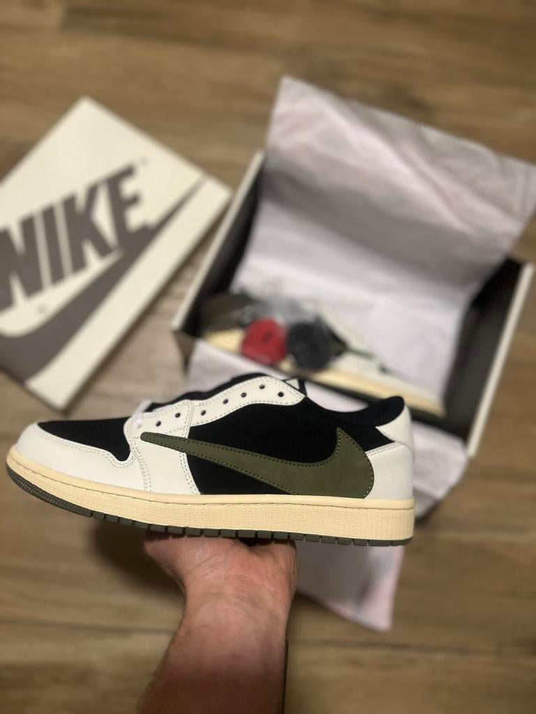 Travis scott olive 43, Ophalen of Verzenden, Nieuw