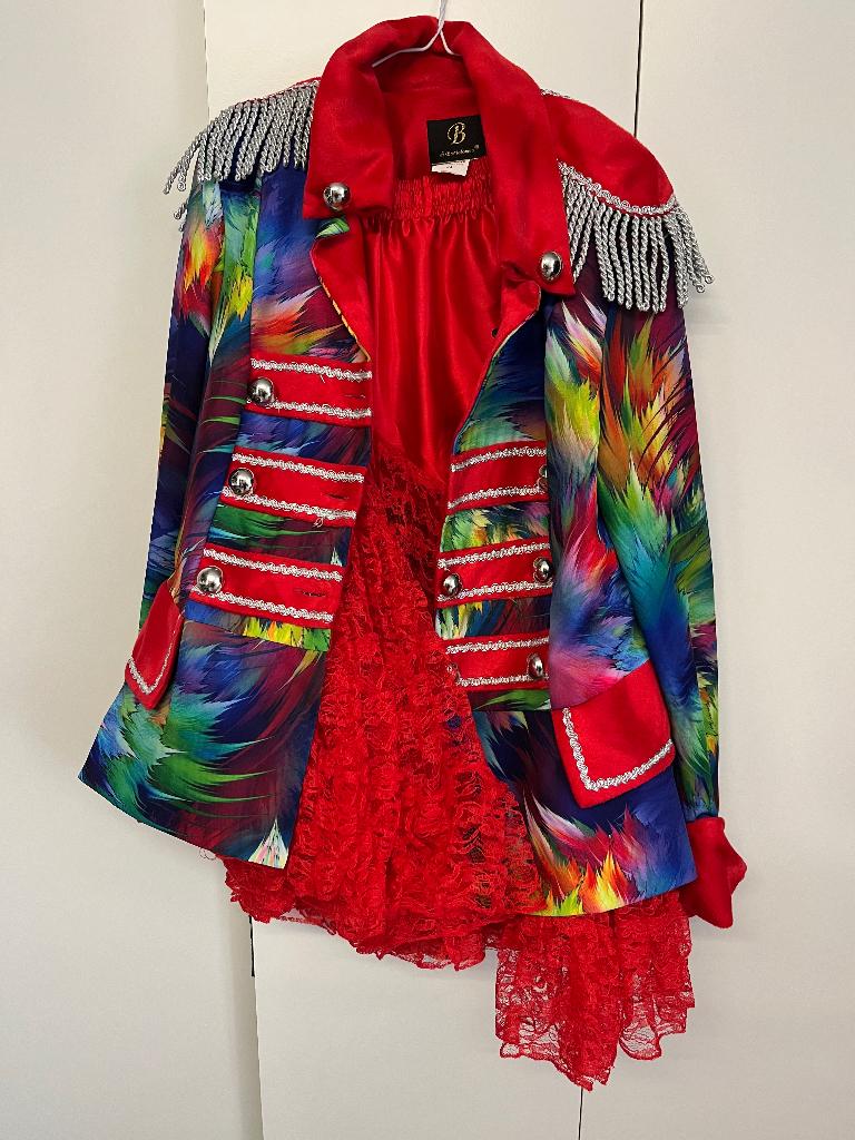 Kwaliteit volle carnaval kleding, Ophalen, Kleding