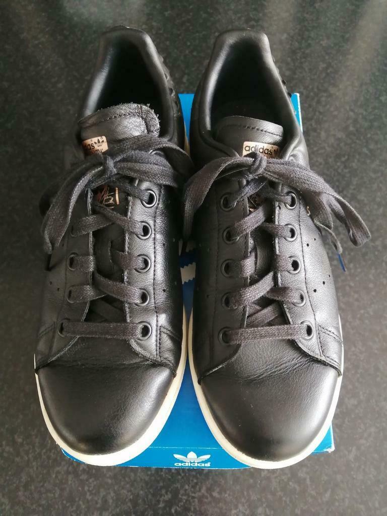 Zwarte Adidas sneaker Stan Smith originals maat 37 1/3, Kleding | Dames, Adidas, Ophalen of Verzenden, Gedragen, Sportschoenen