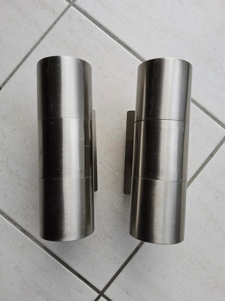 2 moderne up en down lighters GU10, Huis en Inrichting, Lampen | Wandlampen, Ophalen of Verzenden, Zo goed als nieuw, Metaal, Modern industrieel