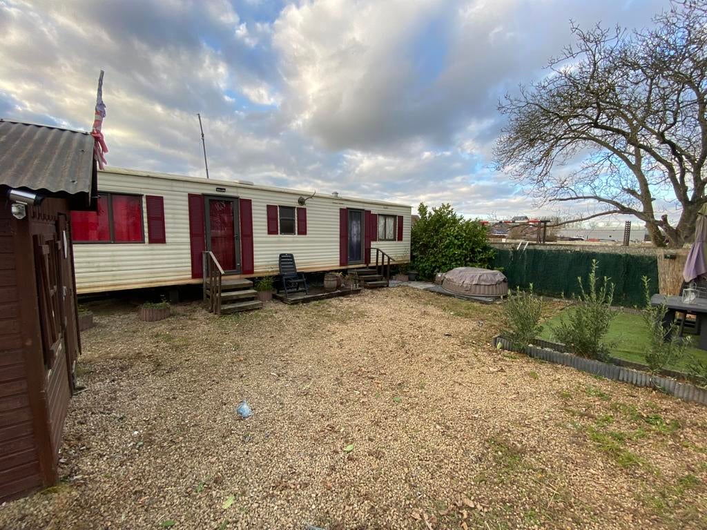 Caravane tout confort à louer – environnement calme