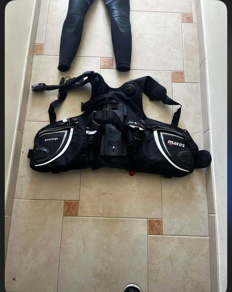 Duikmateriaal, Watersport en Boten, Duiken, Ophalen, Zo goed als nieuw