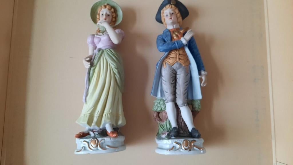 koppeltje, porselein beelden, Enlèvement, Utilisé