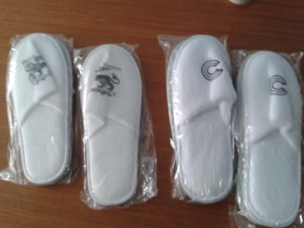 6 paar hotelpantoffels oa. uit Venetië en Thermae Palace, Ophalen of Verzenden, Nieuw