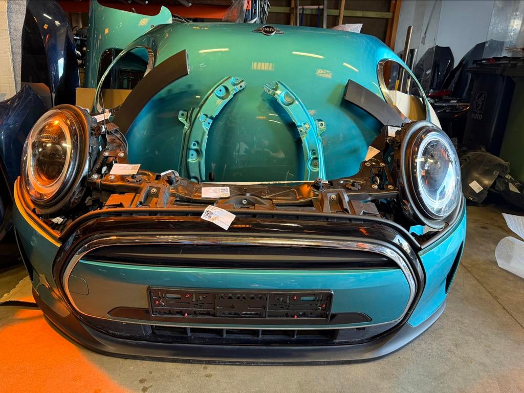 MINI F57 lci VOORPANEEL -TIZAUTOPARTS-, Ophalen, Gebruikt, Voor, Bumper