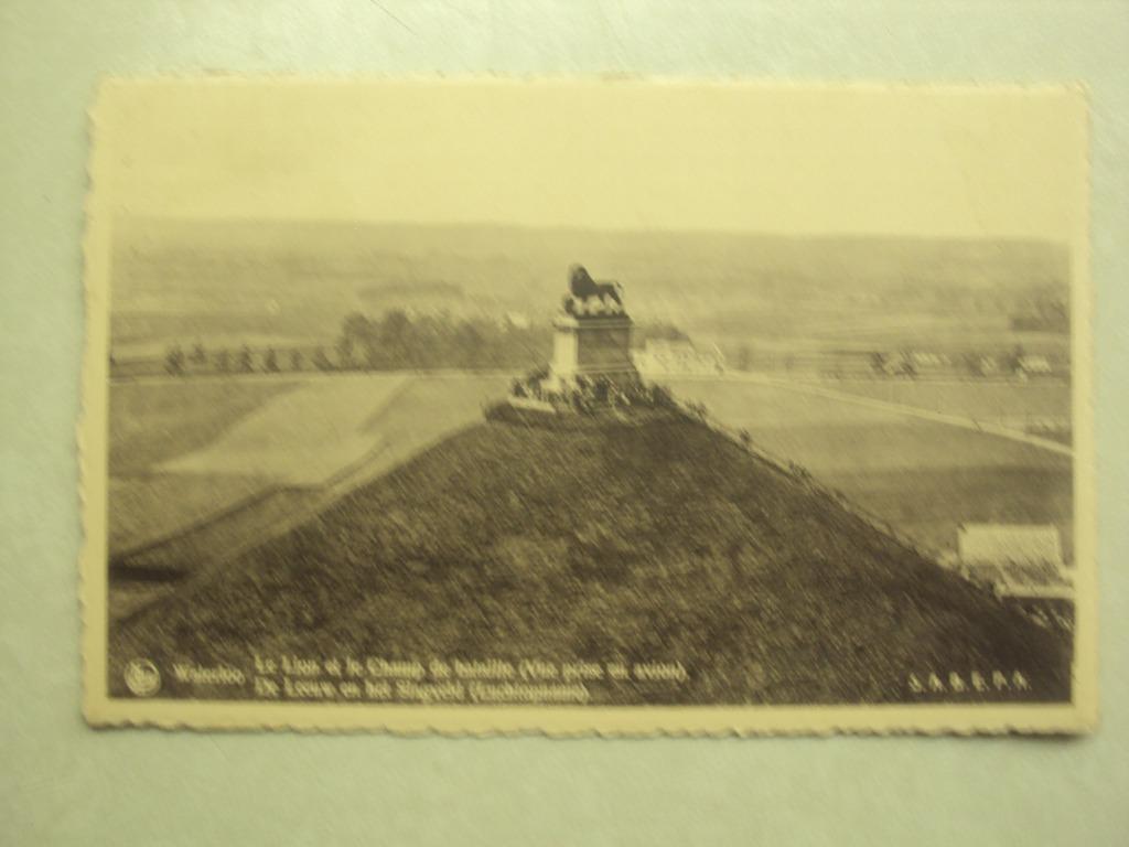 48952 - WATERLOO - LE LION ET LE CHAMP DE BATAILLE -2 FOTO'S, Collections, Envoi
