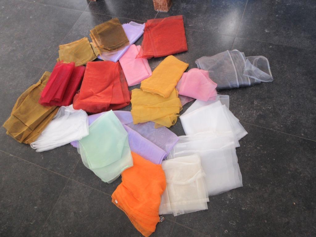 Lot de morceaux de voile transparent tissus toutes couleurs, Enlèvement