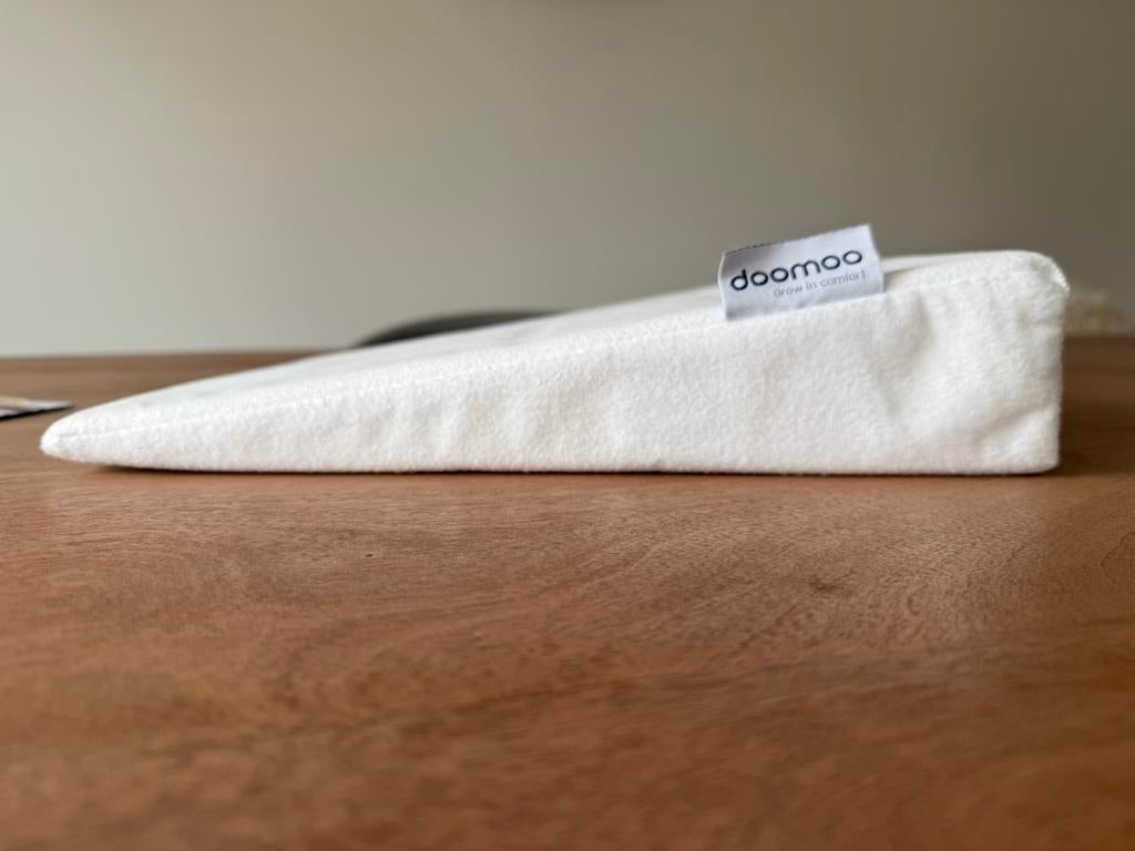 Doomoo Rest Easy Klein Hellend Vlak Kussen 30 cm, Kinderen en Baby's, Ophalen, Zo goed als nieuw