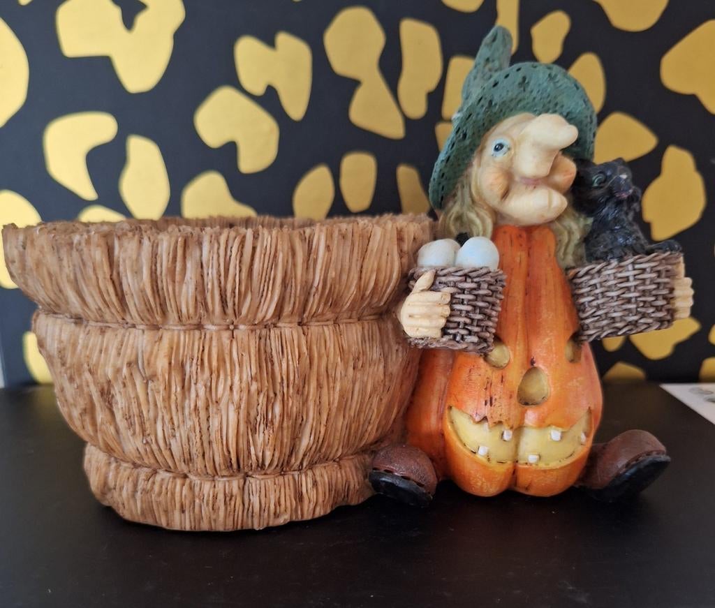 Beeld heks zwarte kat pompoen halloween bloempot, Verzamelen, Ophalen of Verzenden, Zo goed als nieuw