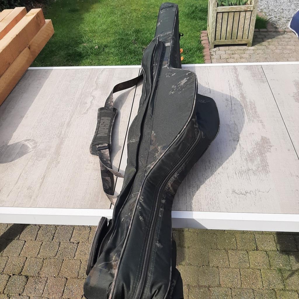 Nash subterfuge 12ft high protect 2rod holdall, Watersport en Boten, Hengelsport | Karpervissen, Ophalen