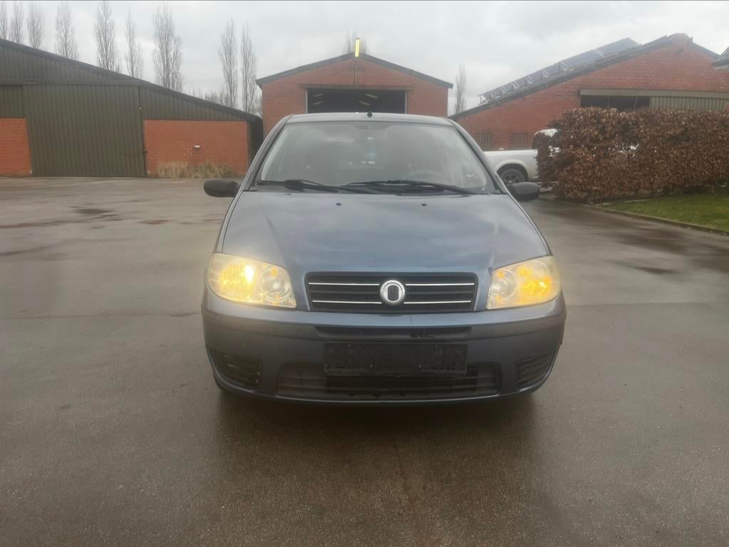 FIAT PUNTO 1.2BÉZINE VAN 2005 MET AIRCO, Autos, Achat, Entreprise, Boîte manuelle, Noir