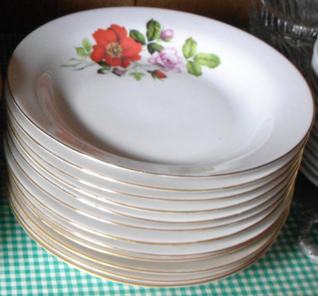 12 assiettes profondes porcelaine, 2 fleurs, Bavaria, 24 cm, Ophalen, Gebruikt, Bord(en), Overige stijlen