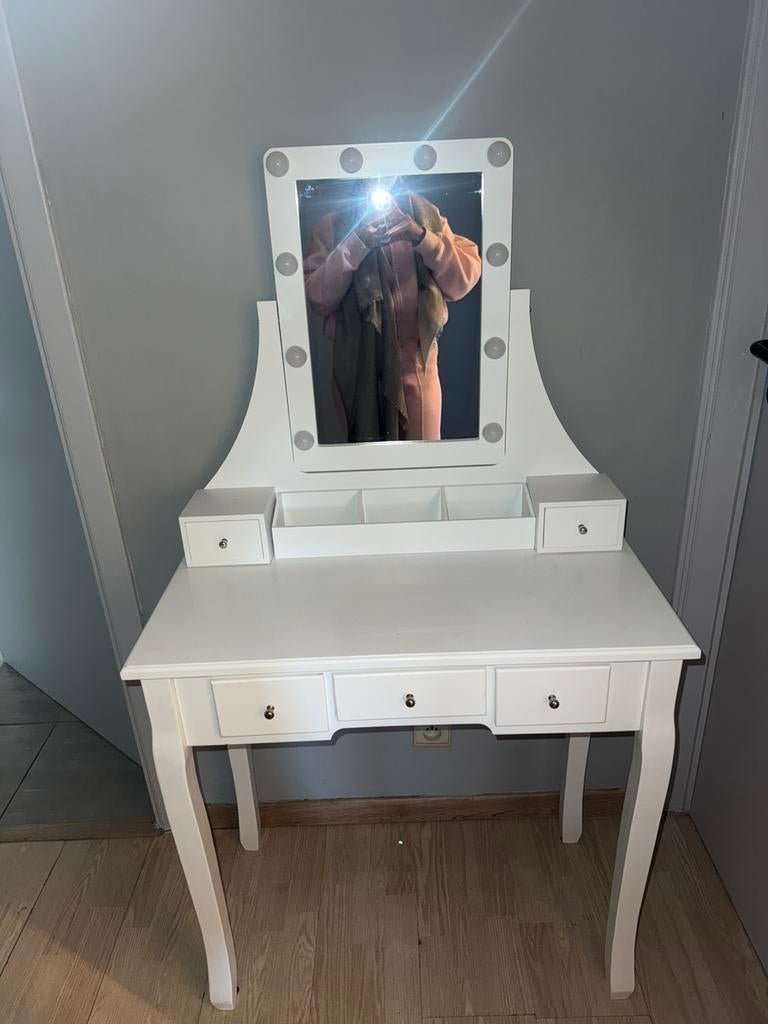 Witte kaptafel / bureau met spiegel en verlichting, Huis en Inrichting, Ophalen of Verzenden, Zo goed als nieuw