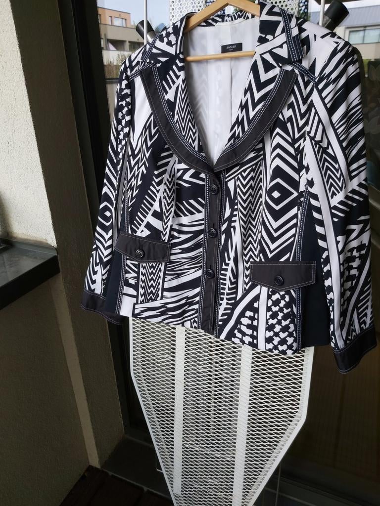 Blazer  Basler sports maat 48 in  perfecte staat, Kleding | Dames, Ophalen of Verzenden, Zo goed als nieuw, Maat 46/48 (XL) of groter