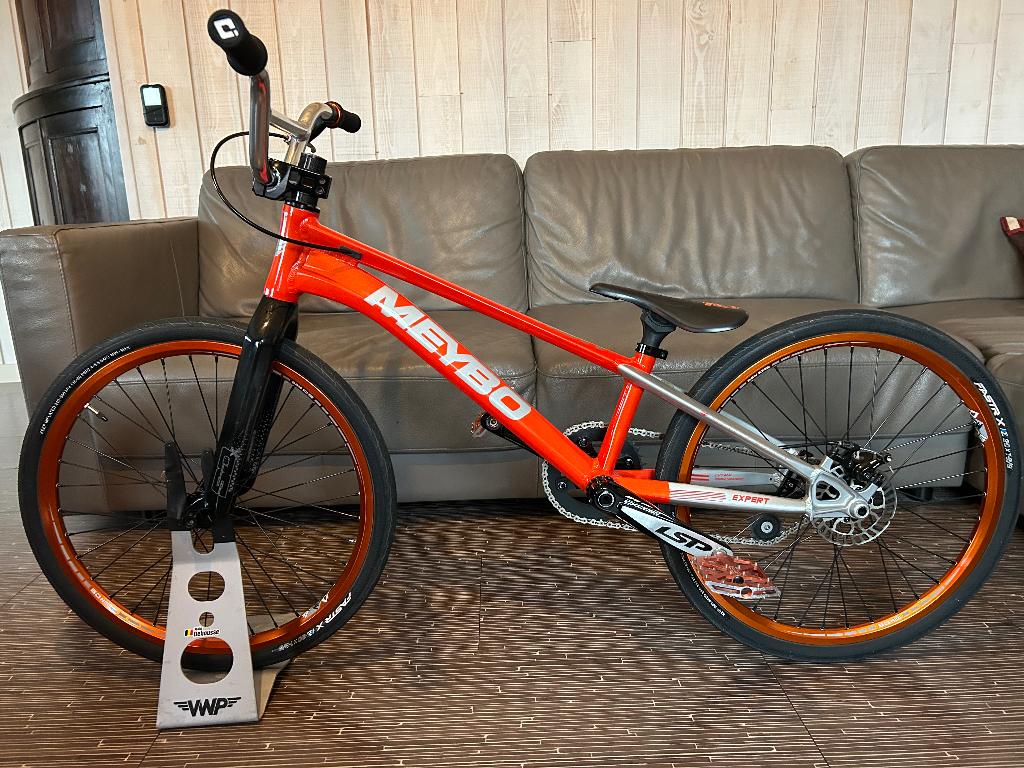 BMX-race-expert, Fietsen en Brommers, Fietsen | Crossfietsen en BMX, Nieuw, Schijfrem, Ophalen