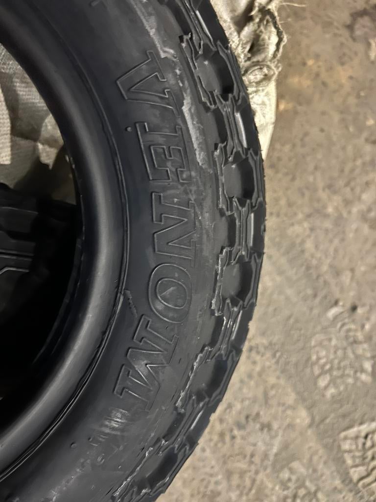 2 pneus quad neuf vee rubber 21x7-10, Enlèvement