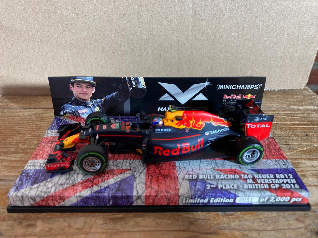 Max Verstappen 1:43 editie 12 2nd place British GP 2016, Ophalen of Verzenden, Nieuw, Formule 1
