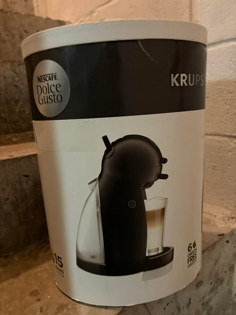 Machine a café Krups Nescafe Dolce Gusto, Réservoir d'eau amovible, Dosettes et capsules de café, Utilisé, Enlèvement