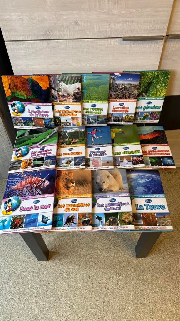 Lot de 14 livre Disney. Ma planète en question. Acheté 100€, Livres, Enlèvement ou Envoi, Utilisé, Sciences naturelles