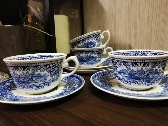 4 kopjes en schotels Castillo Petrus Ragout Maastricht., Antiek en Kunst, Ophalen of Verzenden