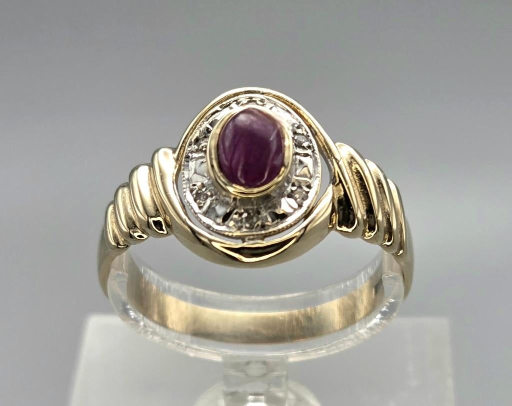 Gouden Vintage ring edelsteen robijn en diamant. 2026/64., Handtassen en Accessoires, Ringen, Verzenden, 19 tot 20, Zo goed als nieuw