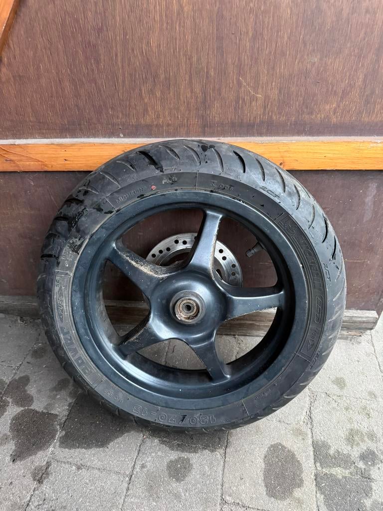 Yamaha Aerox voorvelg 13 inch Michelin band, Fietsen en Brommers, Ophalen