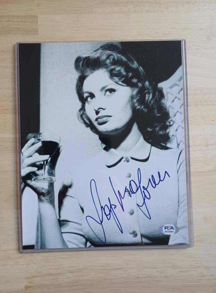 Sophia Loren Signed Photo PSA, Enlèvement ou Envoi, Neuf, Autres sujets/thèmes, Photo