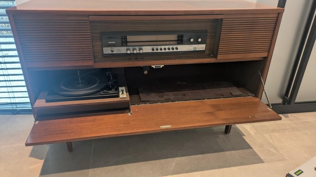 Stereo Neufunk Radiomeubel met platenspeler, Enlèvement