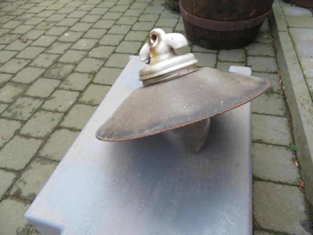Une ancienne lampe électrique  d'extérieure ., Bricolage & Construction, Électricité & Câbles, Enlèvement, Utilisé, Autres types