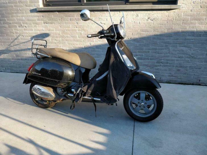 vespa gts 125 en vespa gts 250 onderdelen/pieces, Ophalen, Gebruikt