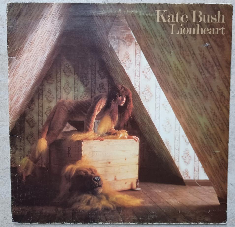 Kate BUSH 33T Lionheart, Envoi