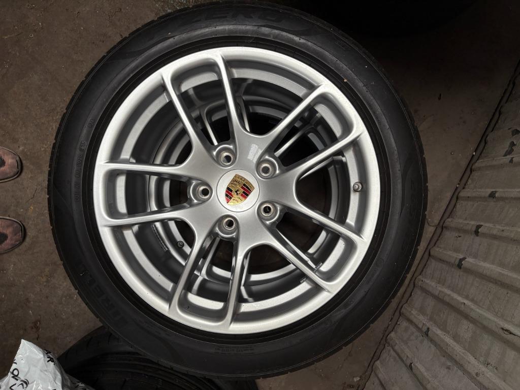 Porsche velgen en banden 235/45/18 pirelli pzero zomerbanden, Ophalen, 18 inch, Gebruikt, 235 mm