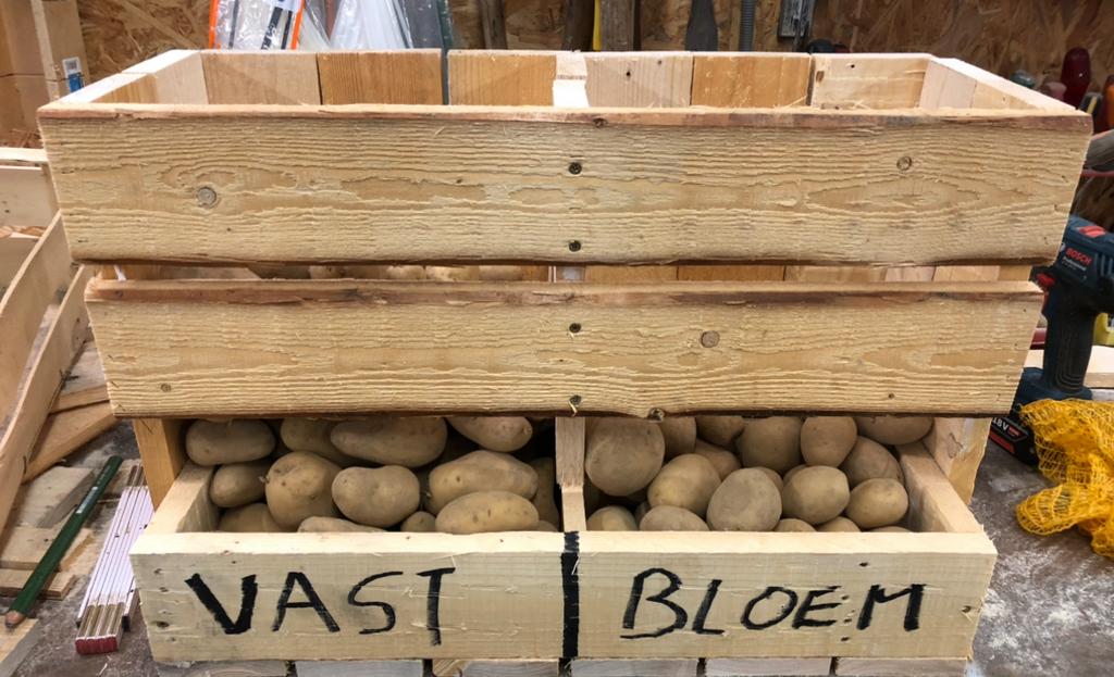 Aardappelbak, Ophalen, Zo goed als nieuw