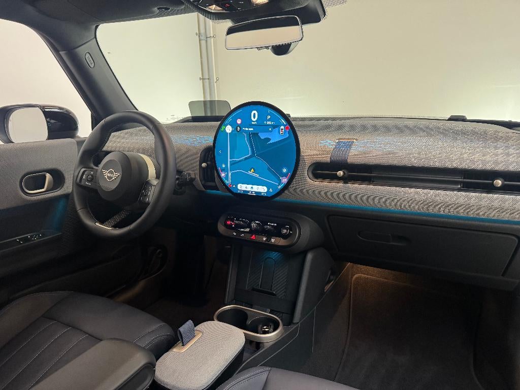 Mini Cooper C Favoured Trim Pack S *LEDER*HUD*CAMERA*, Autos, Mini, Cuir, Argent ou Gris, Achat, https://public.car-pass.be/vhr/00f35390-5503-4e64-9c20-3a7d083e1e8f