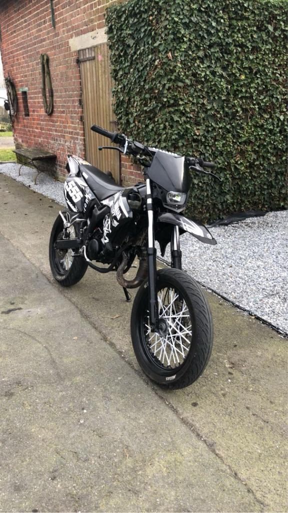 Yamaha dt50, Fietsen en Brommers, Brommers | Derbi, Ophalen, Zo goed als nieuw
