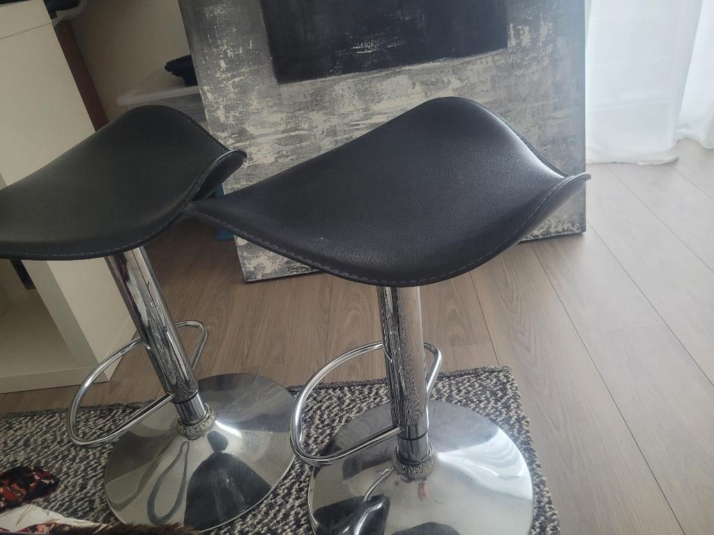 Tabouret reglable, Enlèvement, Utilisé, Matériaux autres