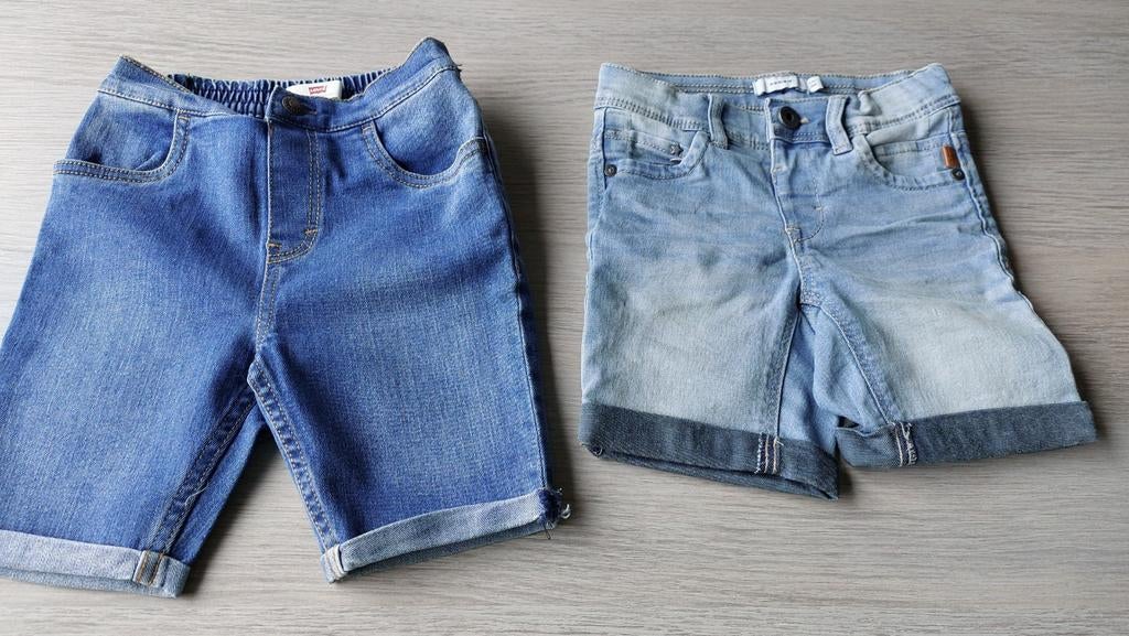 Zomer shorts jongen maat 104, Broek, Ophalen of Verzenden, Zo goed als nieuw, Levi's