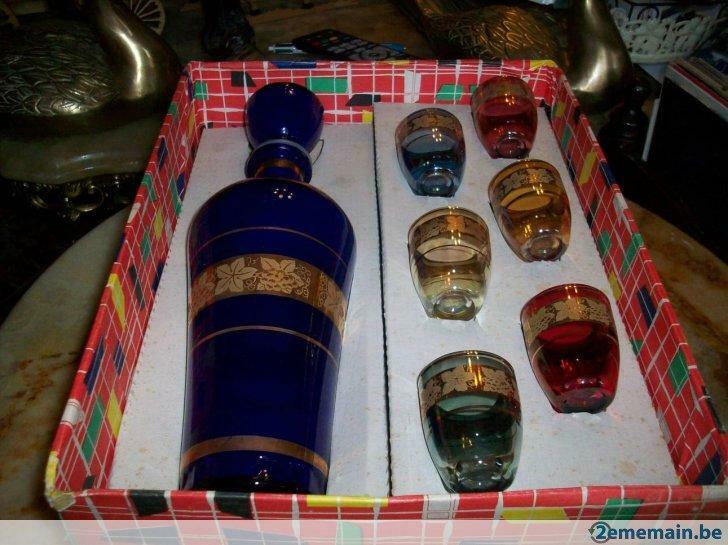 petite carafe bleue et ses 6 verres à goutte, Antiquités & Art, Enlèvement ou Envoi