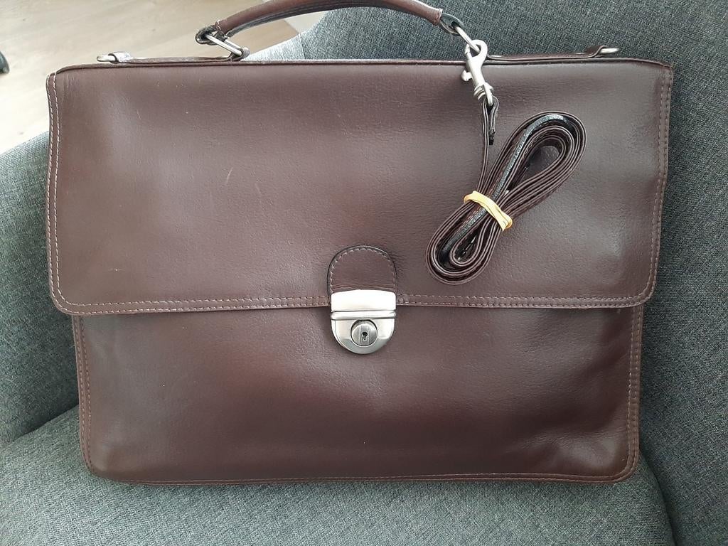 VintagePorte documents cuir lisse brun marron comme neuf, Enlèvement ou Envoi, Comme neuf, Brun, Cuir