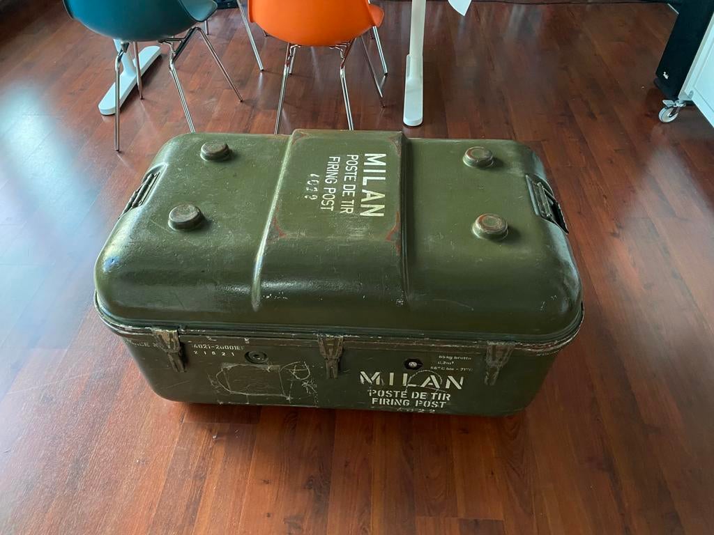 Milan Poste de tir transportkoffer ECHT OBJECT, Ophalen