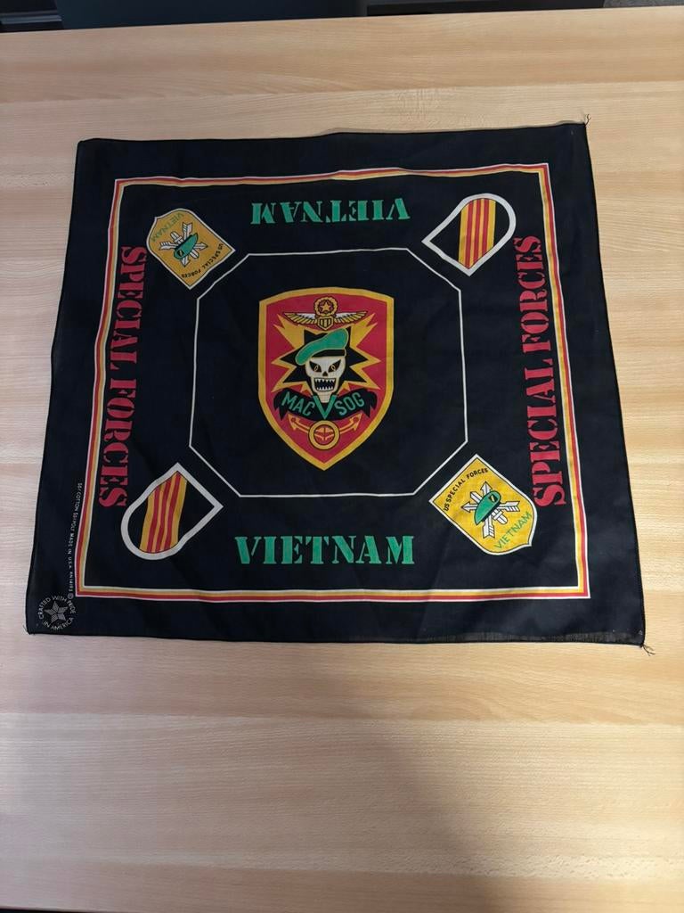Drapeau ou bandana, Enlèvement ou Envoi, Utilisé