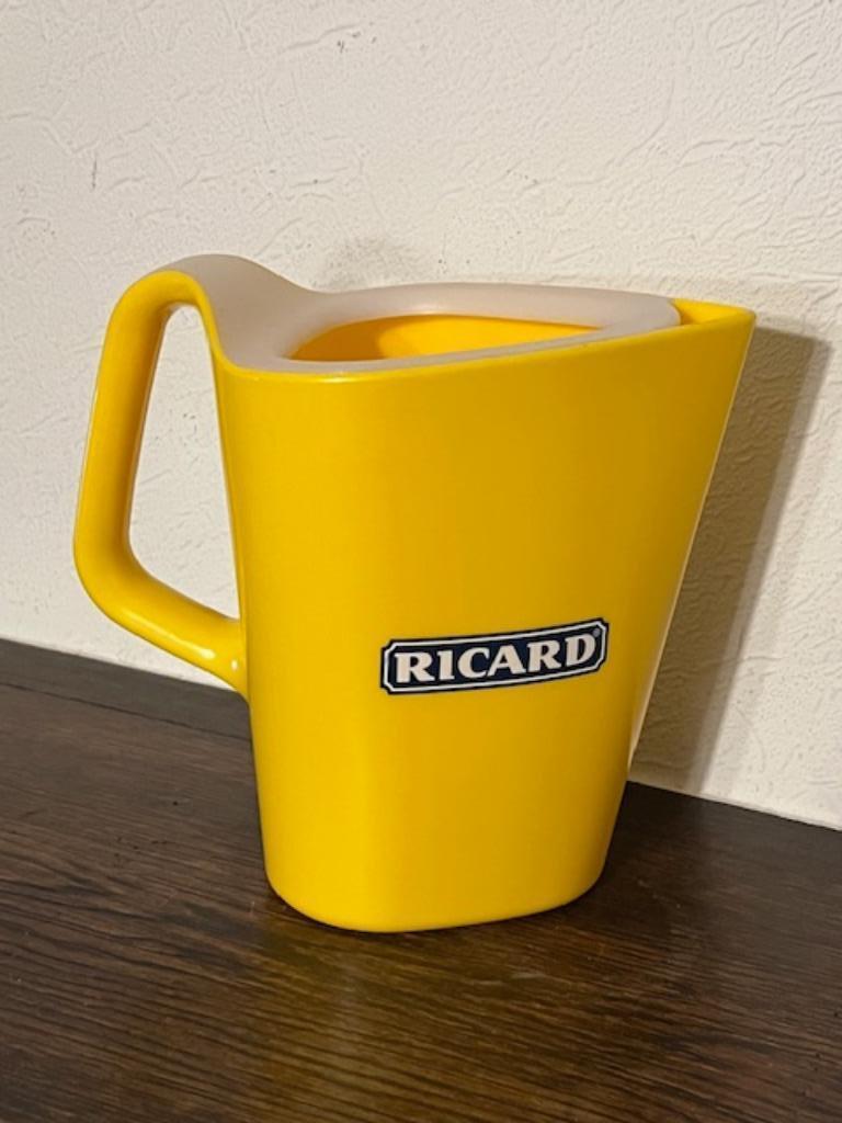 Carafe à eau en plastique Ricard, Enlèvement