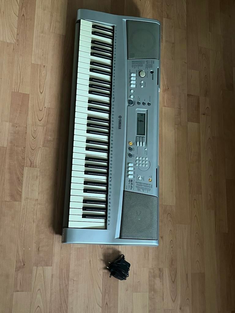 MOET WEG!!! Yamaha YPT-300 – Aanslaggevoelig keyboard, Musique & Instruments, 61 touches, Yamaha, Enlèvement, Utilisé